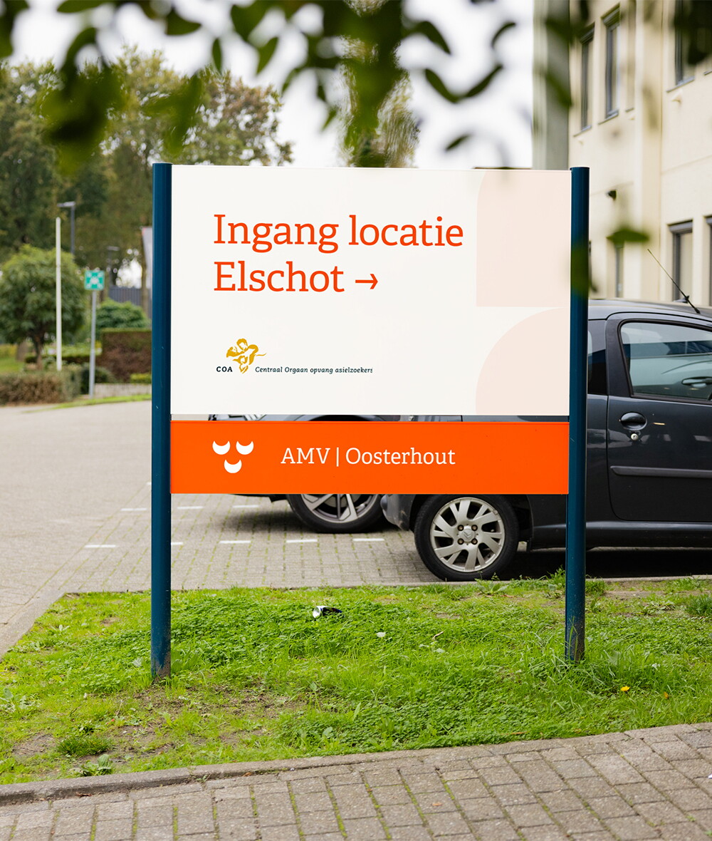 Gemeente Oosterhout ingang locatie Elschot bord