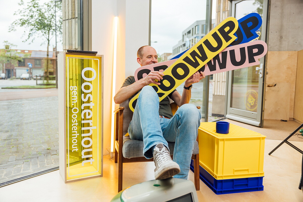 man met logos